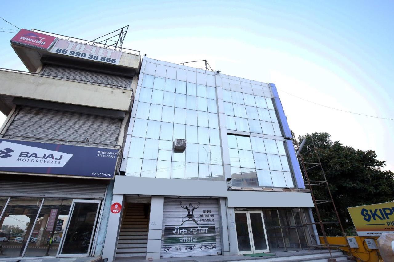 Oyo 9159 Hotel Royal Woodslark Zirakpur Exterior photo